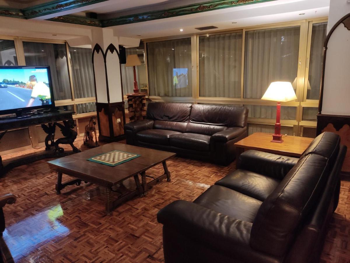 Hotel Julia Aranda de Duero Bagian luar foto