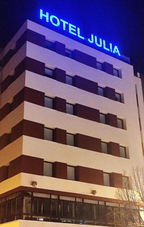 Hotel Julia Aranda de Duero Bagian luar foto