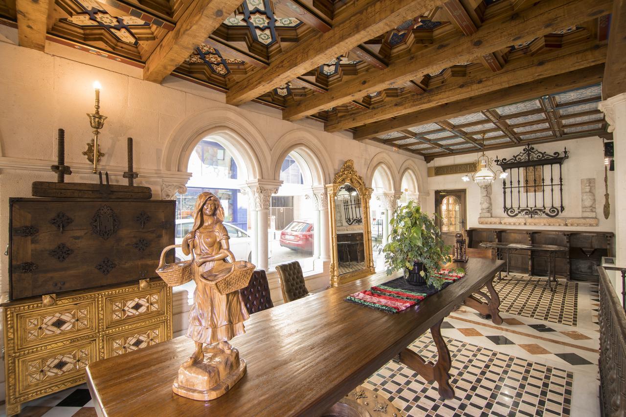 Hotel Julia Aranda de Duero Bagian luar foto